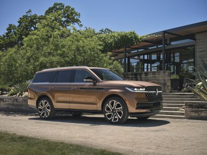 2025 Lincoln Navigator Black Label 1