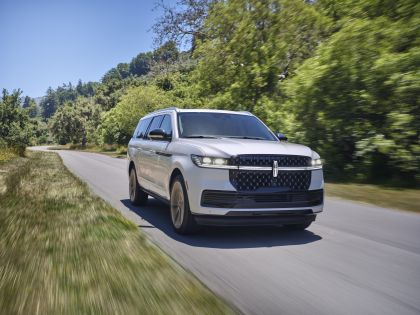 2025 Lincoln Navigator L Black Label 7