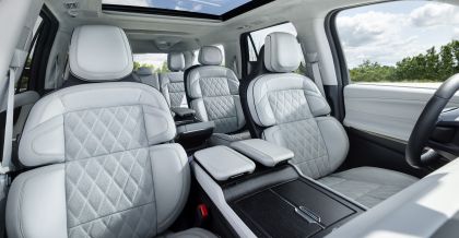 2025 Lincoln Navigator L Black Label 18