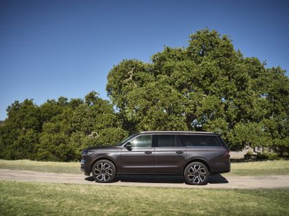 2025 Lincoln Navigator Reserve 7