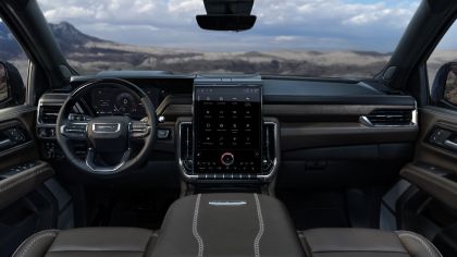 2025 GMC Yukon Denali Ultimate 9