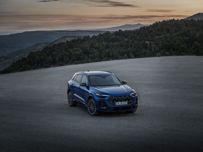 2025 Audi SQ5 2