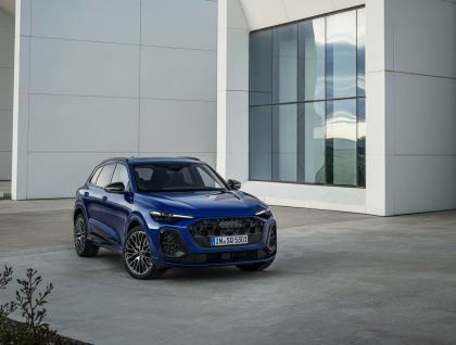 2025 Audi SQ5 20