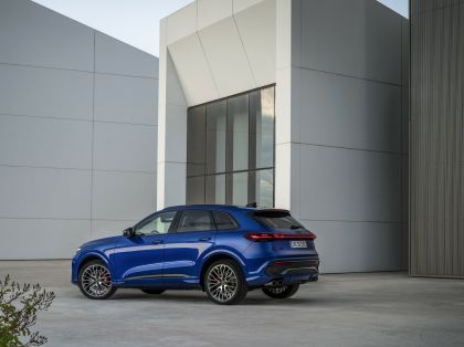 2025 Audi SQ5 22