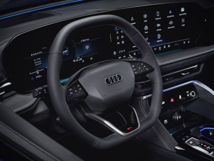 2025 Audi SQ5 41