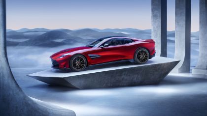 2025 Aston Martin Vanquish 1