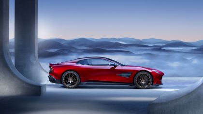 2025 Aston Martin Vanquish 3