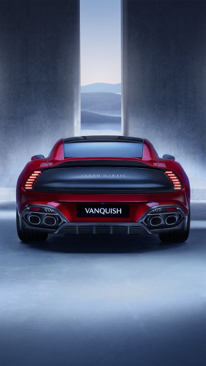 2025 Aston Martin Vanquish 6