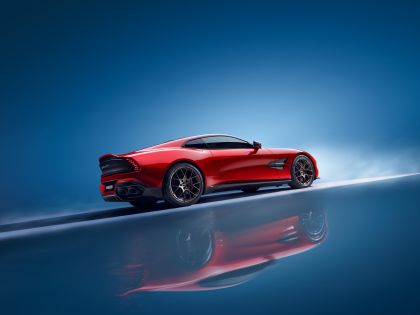 2025 Aston Martin Vanquish 8