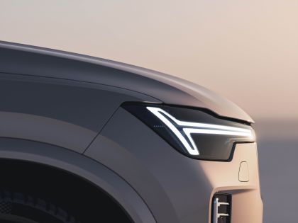 2025 Volvo XC90 9