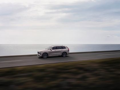 2025 Volvo XC90 18