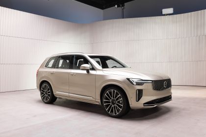 2025 Volvo XC90 79