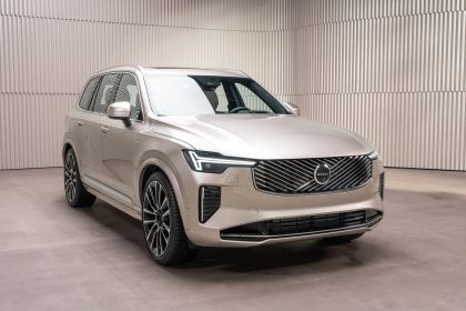 2025 Volvo XC90 81