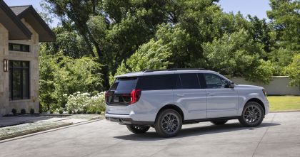 2025 Ford Expedition Stealth 5