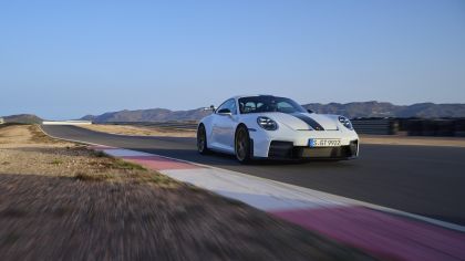 2025 Porsche 911 ( 992 ) GT3 with Weissach package 25