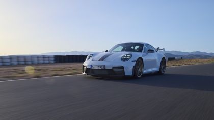 2025 Porsche 911 ( 992 ) GT3 with Weissach package 28