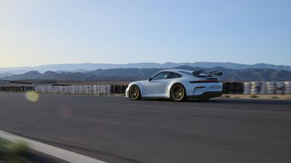 2025 Porsche 911 ( 992 ) GT3 with Weissach package 31