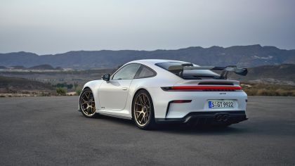 2025 Porsche 911 ( 992 ) GT3 with Weissach package 33