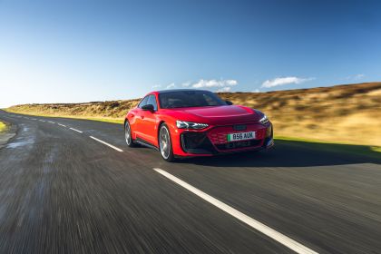 2024 Audi RS e-tron GT carbon black - UK version 12