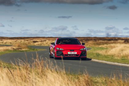 2024 Audi RS e-tron GT carbon black - UK version 37