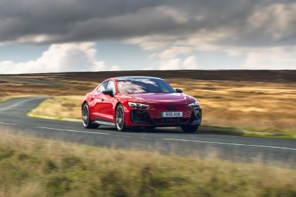 2024 Audi RS e-tron GT carbon black - UK version 67