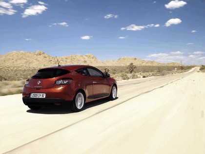 2009 Renault Megane coupé 29