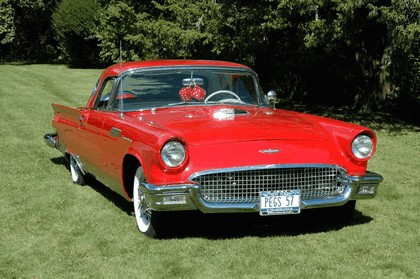 1957 Ford Thunderbird 4