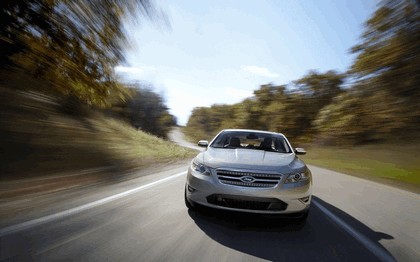 2010 Ford Taurus Limited 39