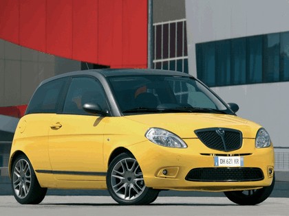 2007 Lancia Ypsilon Sport MOMO Design 4