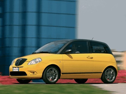 2007 Lancia Ypsilon Sport MOMO Design 9