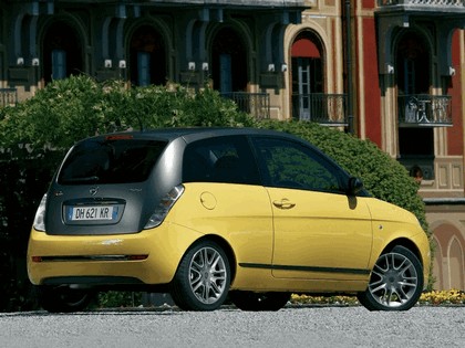 2007 Lancia Ypsilon Sport MOMO Design 11