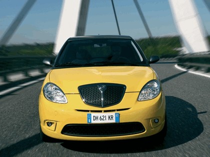 2007 Lancia Ypsilon Sport MOMO Design 13