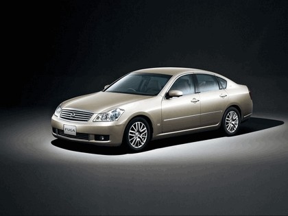 2004 Nissan Fuga 4