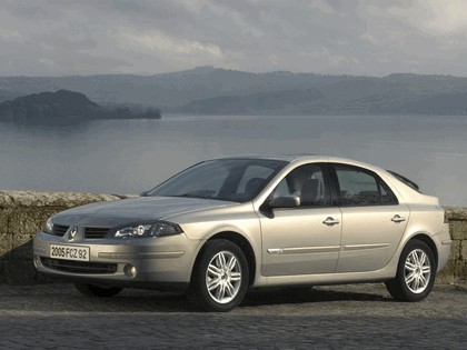 2005 Renault Laguna II 8