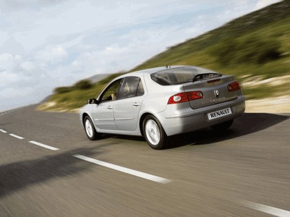 2005 Renault Laguna II 9