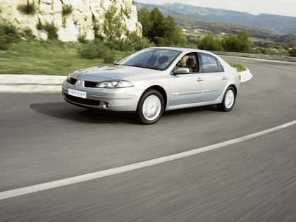 2005 Renault Laguna II 10