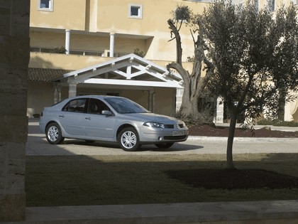 2005 Renault Laguna II 11