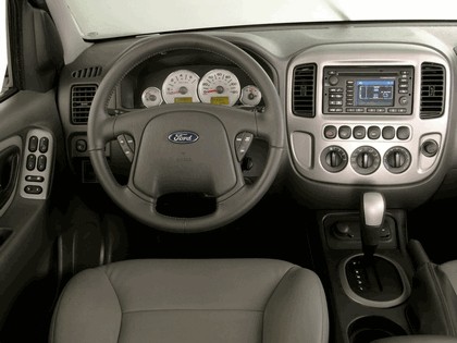 2005 Ford Escape Hybrid 22