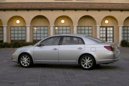 2009 Toyota Avalon 2