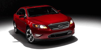 2010 Ford Taurus SHO 1