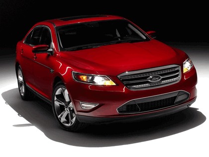 2010 Ford Taurus SHO 2