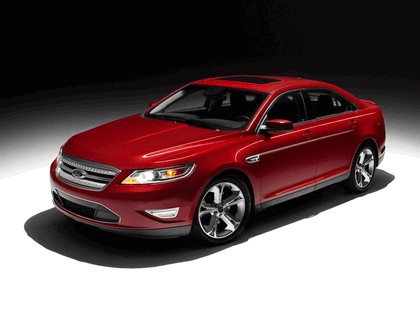 2010 Ford Taurus SHO 7