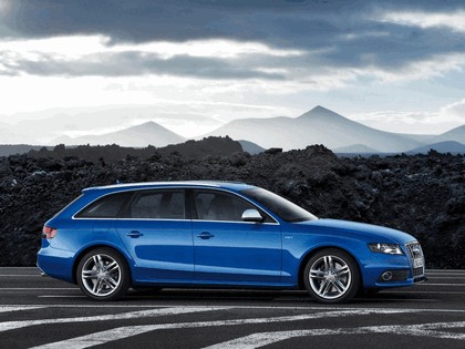 2009 Audi S4 Avant 10