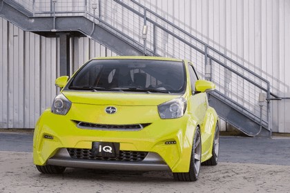 2009 Scion iQ concept 25