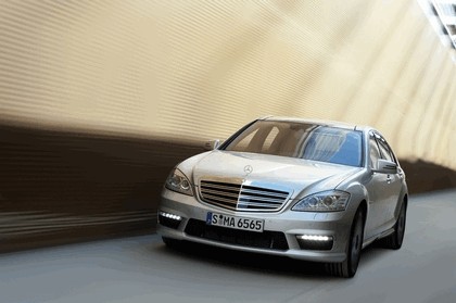 2009 Mercedes-Benz S65 AMG 3