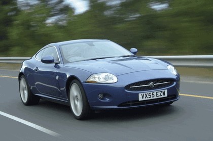 2009 Jaguar XK coupé 2