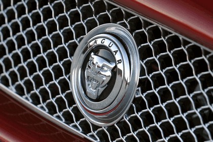 2009 Jaguar XK coupé 38