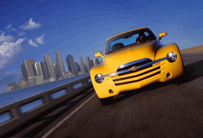 2003 Chevrolet SSR 11