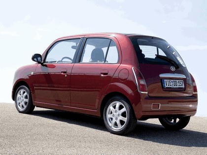 Daihatsu Trevis Free High Resolution Car Images
