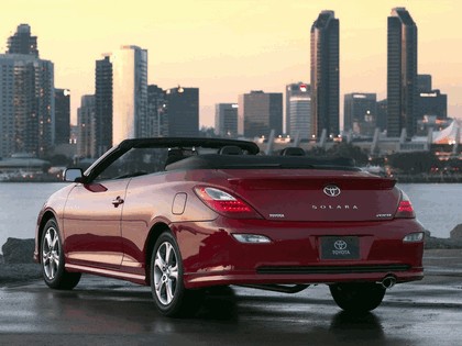 2006 Toyota Camry Solara Sport convertible 4